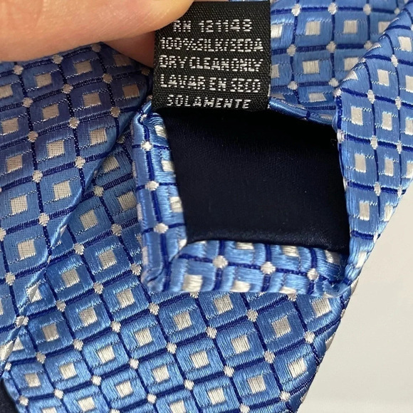 U.S. POLO ASSN. Blue White Geometric Diamond Print 100% Silk Men's Tie - Picture 12 of 14